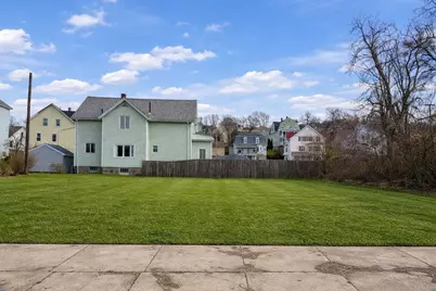 11 Dyer St, Fall River, MA 02720 - Photo 2