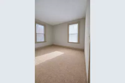 95 Belgrade Ave. #2, Boston, MA 02131 - Photo 4