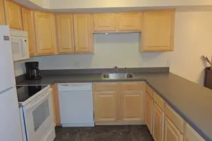 27 Greenleaves Dr, Amherst, MA 01002 - Photo 6