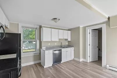 221 East St, Chicopee, MA 01020 - Photo 12