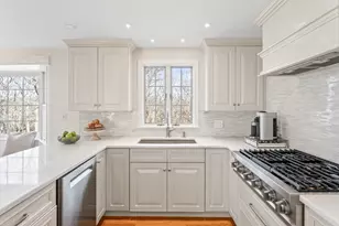 81 Whalers Walk, Edgartown, MA 02539 - Photo 6