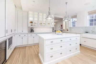 62 Beacon #3, Boston, MA 02108 - Photo 6