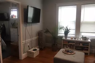 7 Weld Hill St, Boston, MA 02130 - Photo 2