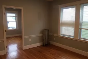 7 Weld Hill St, Boston, MA 02130 - Photo 4