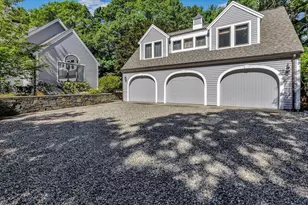 100 The Paddock Cir, Mashpee, MA 02649 - Photo 2