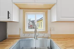 3 Robert St, Attleboro, MA 02703 - Photo 8