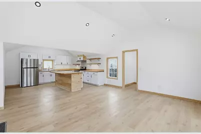 3 Robert St, Attleboro, MA 02703 - Photo 6