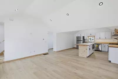 3 Robert St, Attleboro, MA 02703 - Photo 14