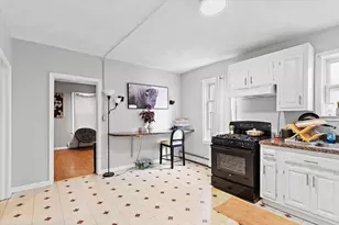 68 Dalton St, Lowell, MA 01850 - Photo 32