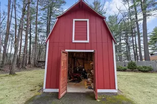 31 Maureen Dr, Tewksbury, MA 01876 - Photo 18