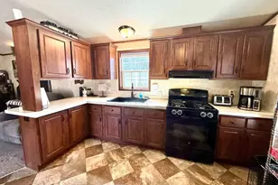 868 Southampton Rd, Westfield, MA 01085 - Photo 4