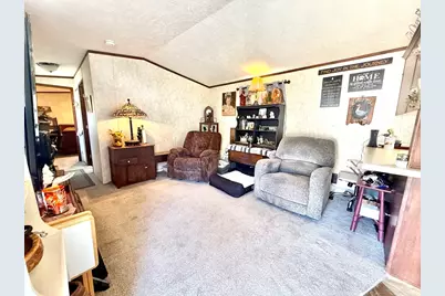 868 Southampton Rd #54, Westfield, MA 01085 - Photo 2