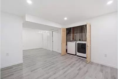 238 Sterling St, Fall River, MA 02721 - Photo 12