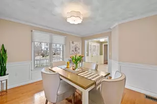 7 Hilltop Dr, Peabody, MA 01960 - Photo 10