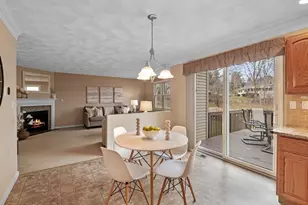 7 Hilltop Dr, Peabody, MA 01960 - Photo 18