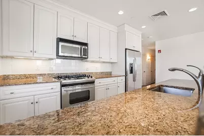116-128 Rantoul St. #509, Beverly, MA 01915 - Photo 10