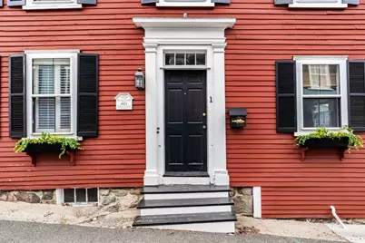 1 Mason St #2, Marblehead, MA 01945 - Photo 1