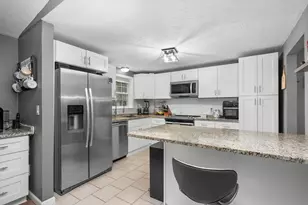 17 Colony Ave, Bourne, MA 02532 - Photo 8