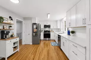 38 Juniper Ln, Holden, MA 01520 - Photo 6