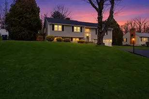 38 Juniper Ln, Holden, MA 01520 - Photo 2