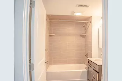 244 Central Ave #5, Medford, MA 02155 - Photo 8