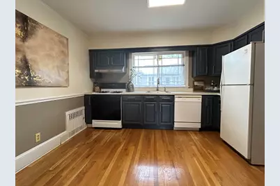 60-62 Cloverdale Rd #62, Newton, MA 02461 - Photo 4