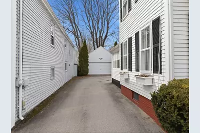 14 Allen St, Newburyport, MA 01950 - Photo 28