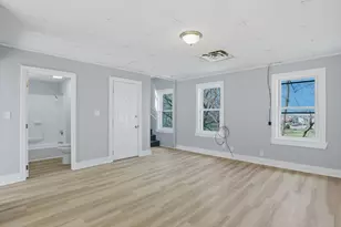 25 Palmer St, Fall River, MA 02724 - Photo 6