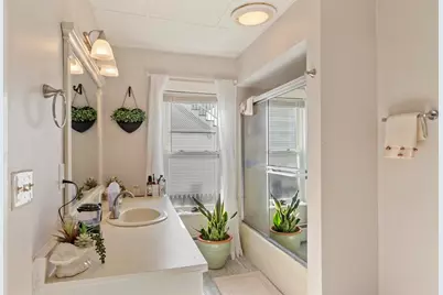 11 Pine Street, Leominster, MA 01453 - Photo 14