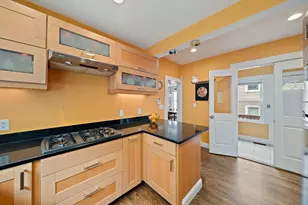 24 Moseley St, Boston, MA 02125 - Photo 8