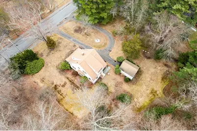 53 Elmwood Rd, Wellesley, MA 02481 - Photo 4