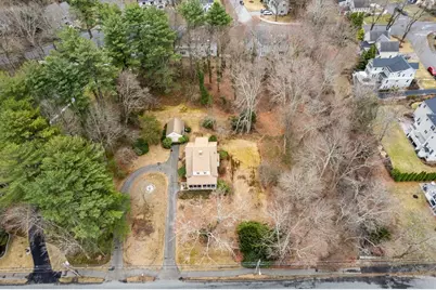 53 Elmwood Rd, Wellesley, MA 02481 - Photo 6