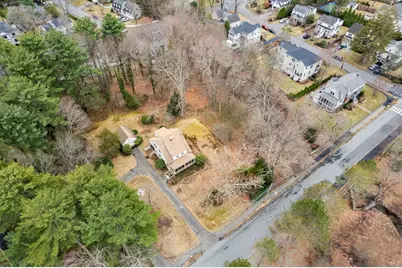 53 Elmwood Rd, Wellesley, MA 02481 - Photo 1