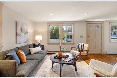 154 R Eastern Ave, Essex, MA 01929 - Photo 4