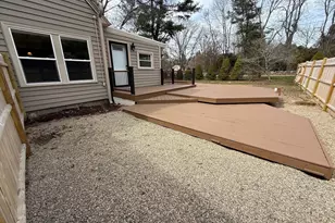 387 W Washington St, Hanson, MA 02341 - Photo 4