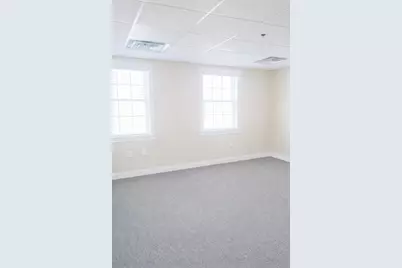 999 Osgood St #E, North Andover, MA 01845 - Photo 2