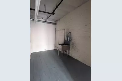 80 Race Street #204, Holyoke, MA 01040 - Photo 4