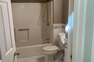 5 Munroe St, Newburyport, MA 01950 - Photo 8