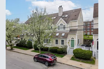 5 Munroe St #5, Newburyport, MA 01950 - Photo 1