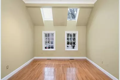5 Munroe St #5, Newburyport, MA 01950 - Photo 4