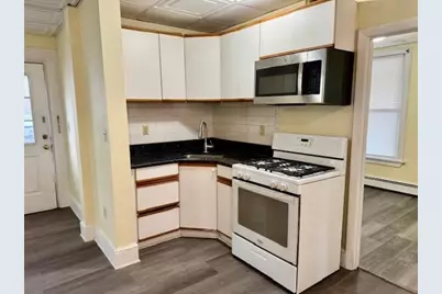 6 Harvard St #1, Lowell, MA 01851 - Photo 4