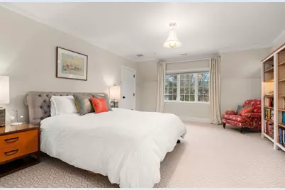 66 Montrose St, Newton, MA 02458 - Photo 16