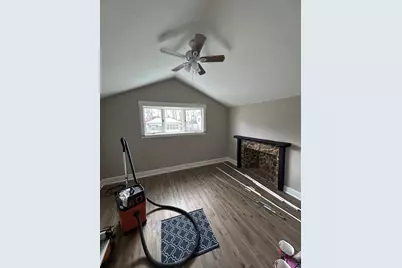 27 Nelson St #2, Webster, MA 01570 - Photo 4