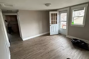 27 Nelson St, Webster, MA 01570 - Photo 2