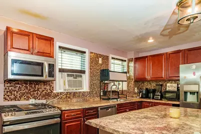 40 Baker Rd, Everett, MA 02149 - Photo 4