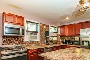40 Baker Rd, Everett, MA 02149 - Photo 4