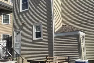 40 Baker Rd, Everett, MA 02149 - Photo 2