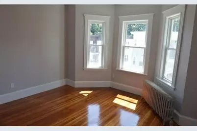 20 Corona St, Boston, MA 02124 - Photo 10