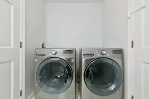 1045 Washington St, Newton, MA 02465 - Photo 14