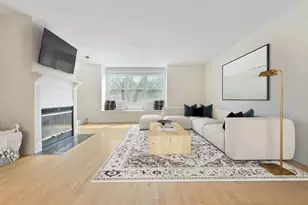 1045 Washington St, Newton, MA 02465 - Photo 2